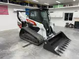78” Bucket Toothed(2)
