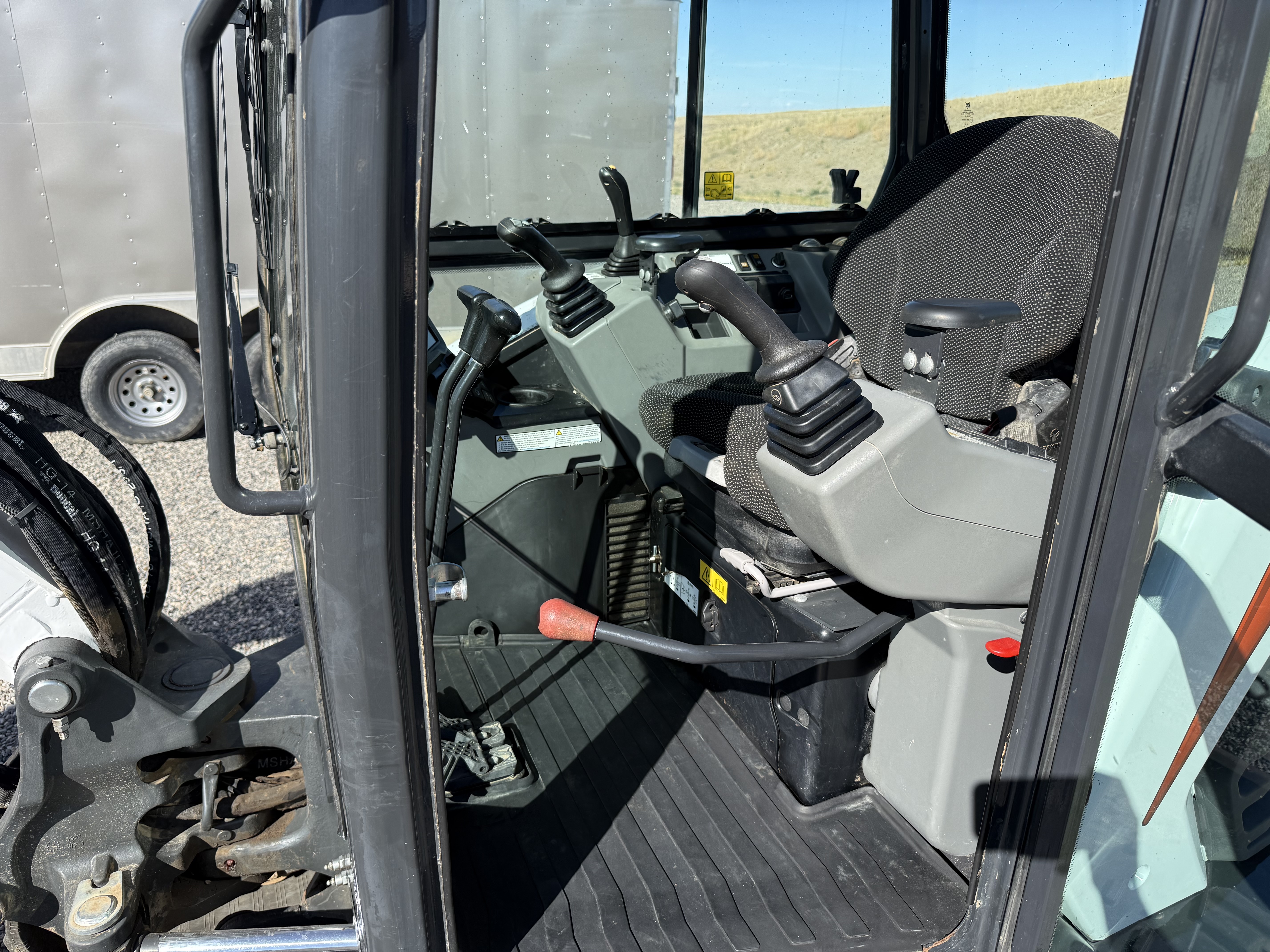 2023 E42 R2 Series