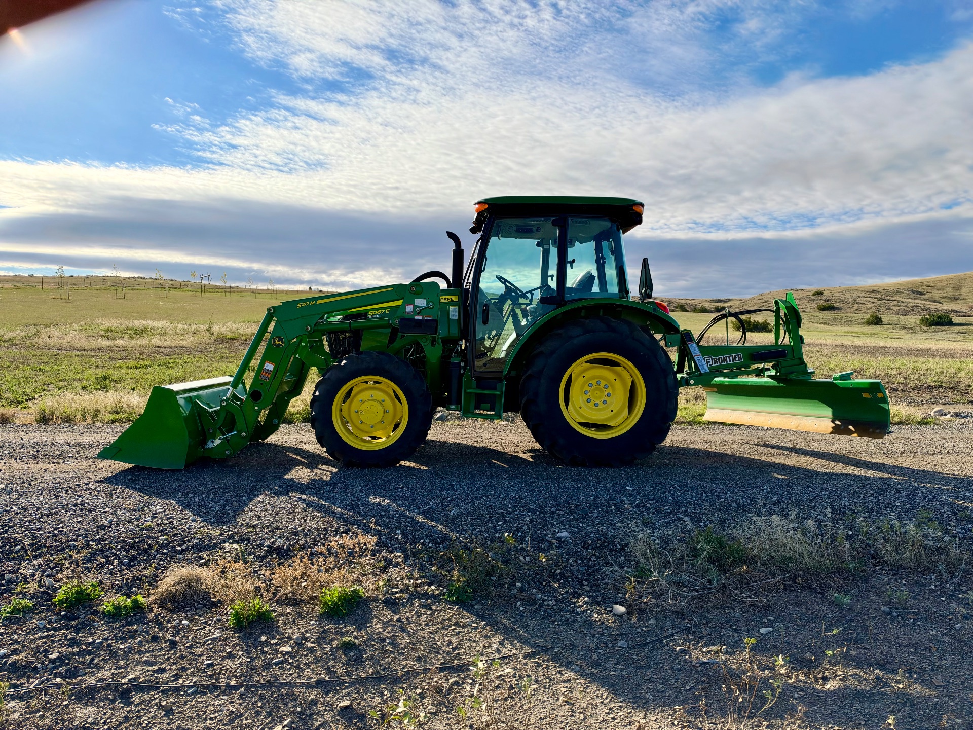 2024 John Deere 5067E