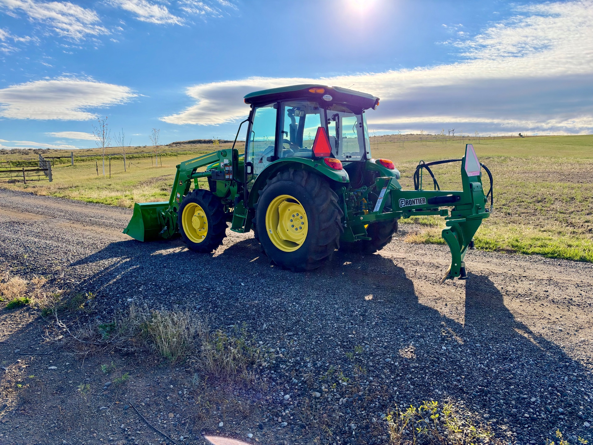 2024 John Deere 5067E